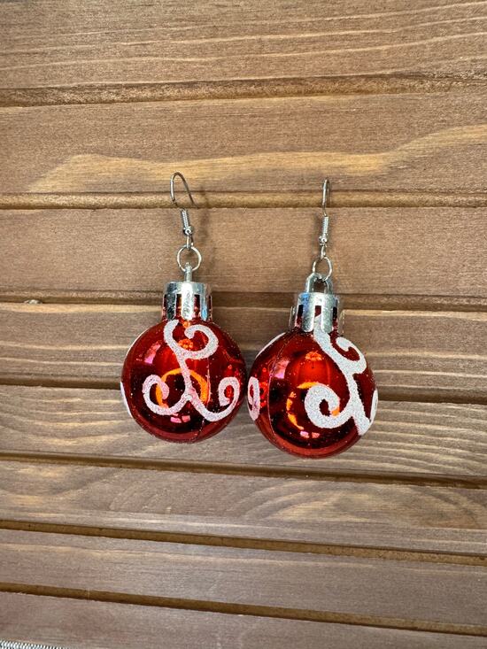 West Hills Studio Jewelry - Red Christmas Ornament Earrings Retro Christmas Red White Snow Earrings